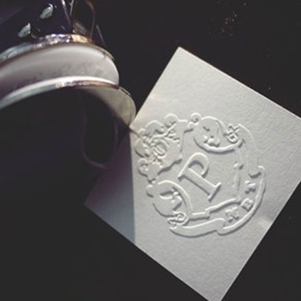 logo免費(fèi)設(shè)計在線生成-專業(yè)logo設(shè)計免費(fèi)設(shè)計在線生成